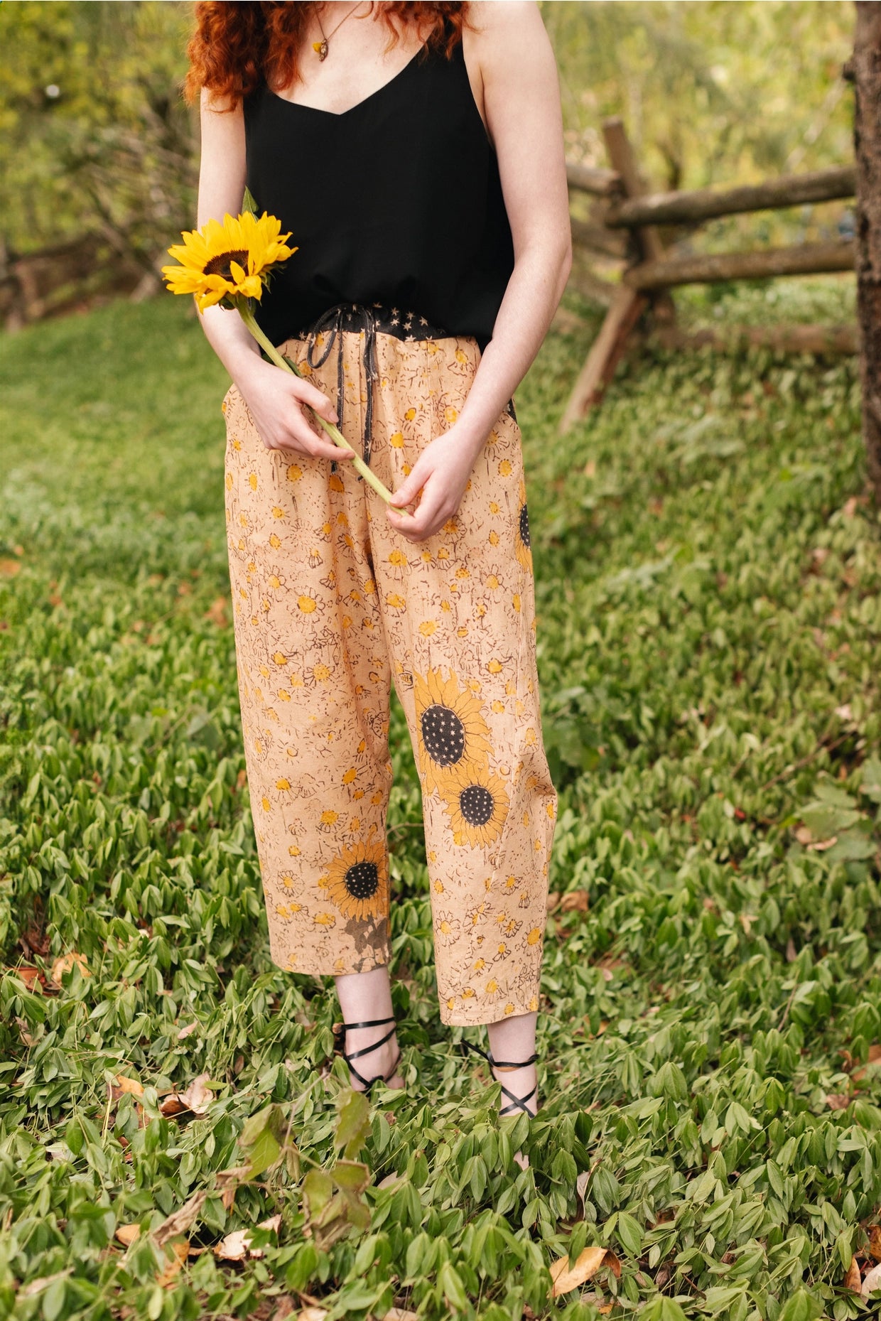 Milk & Honey Boho Linen Bee Sunflower Cropped Artist Pants