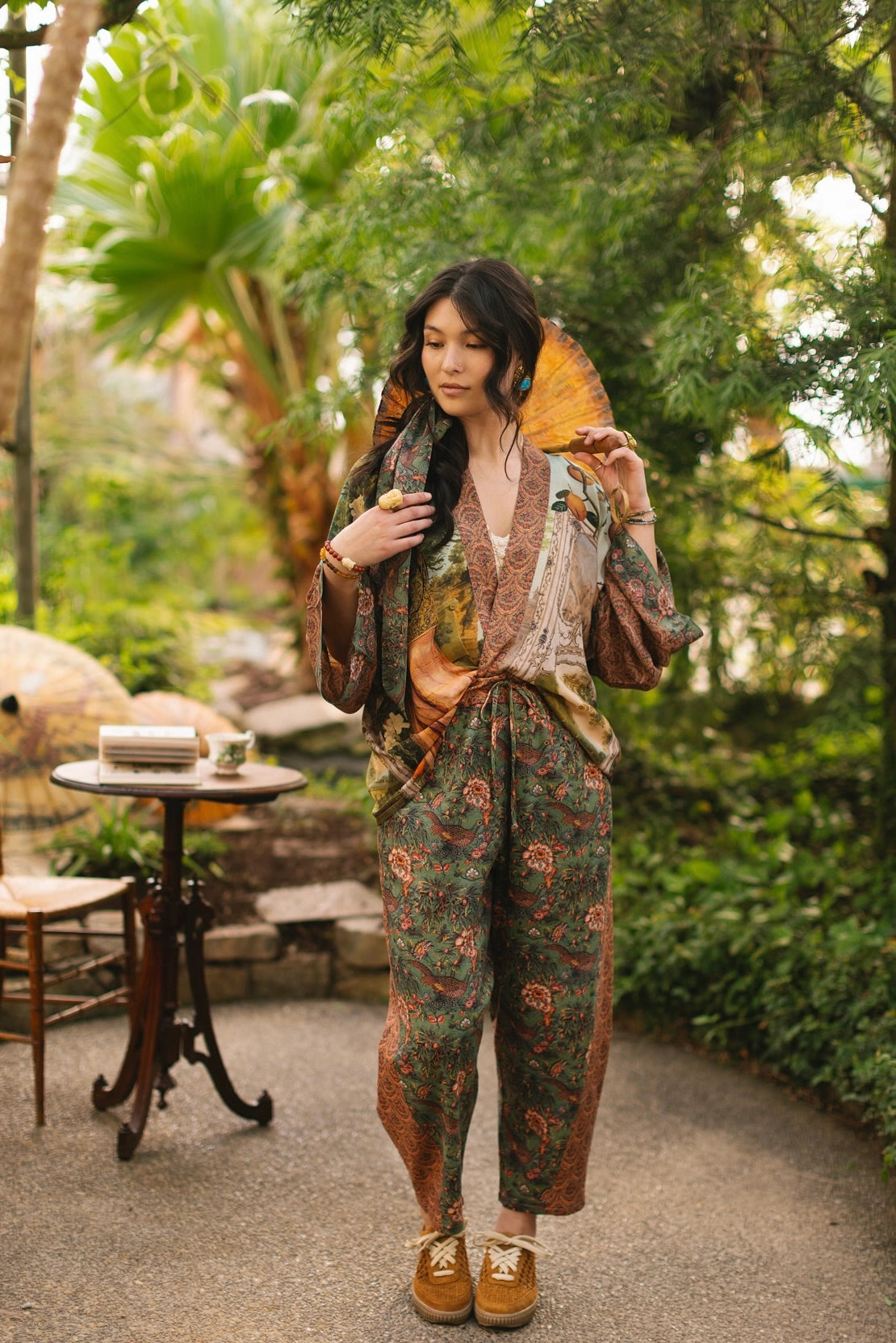 Market Of Stars Secret Garden Cropped Bamboo Kimono Cardigan with Swan