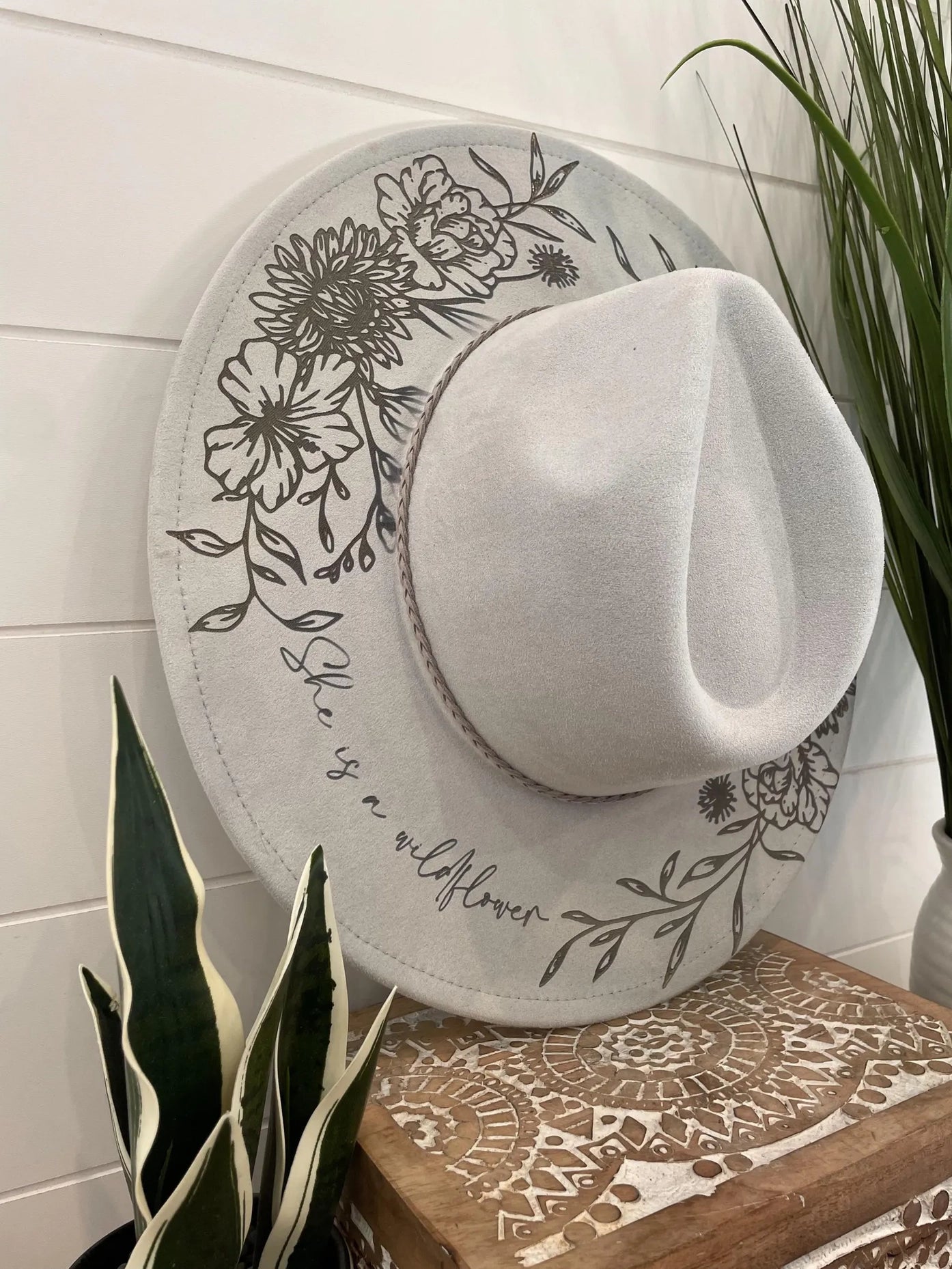 She Is A Wildflower Floral Burned Hat, Floral Engraved Cowboy Hat, Sunflower Hat, Sunflower Burned Fedora, Engraved Suede Hat, Boho Hat, Vegan Suede