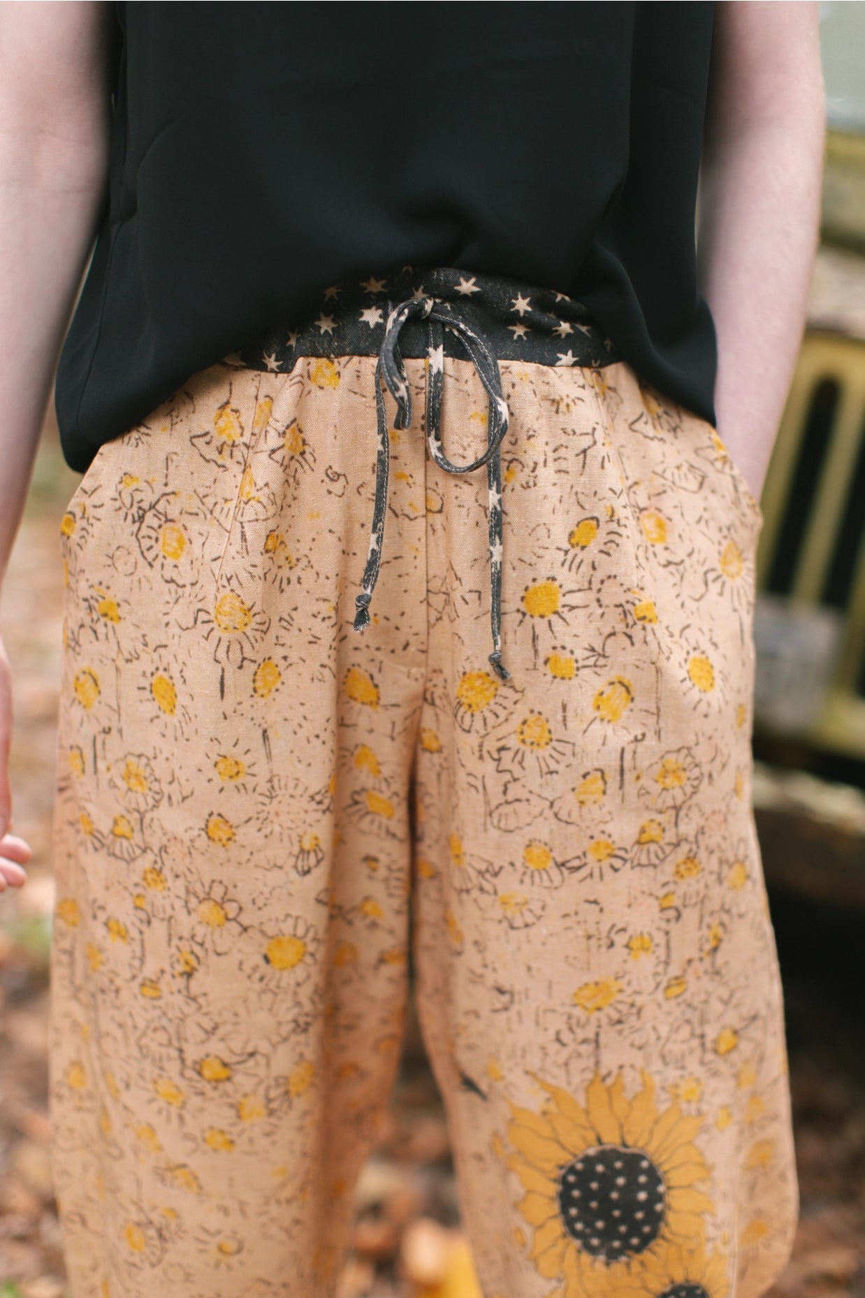 Milk & Honey Boho Linen Bee Sunflower Cropped Artist Pants