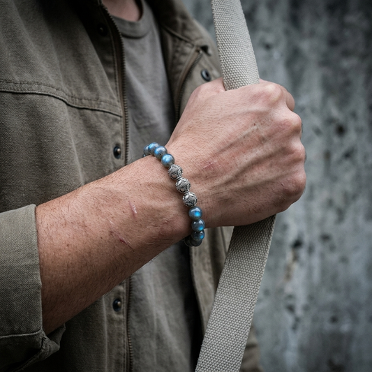 Flashy Blue Labradorite Gemstone Bracelet