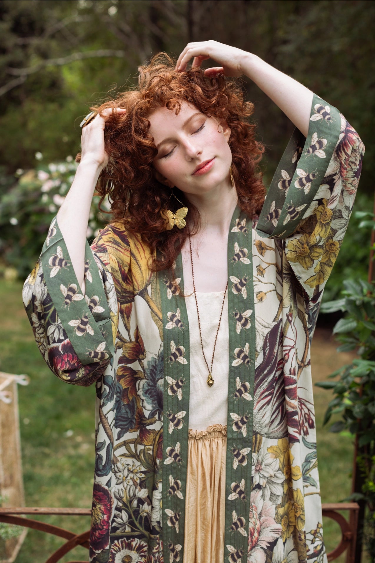 Market Of Stars Love Grows Wild Floral Bamboo Kimono Duster Robe with Bees