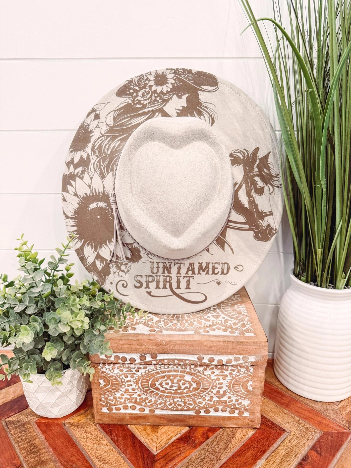 Untamed Spirit Engraved Heart Hat, Floral Engraved Cowboy Hat, Burned Fedora, Engraved Suede Hat, Boho Hat, Vegan Suede Cowboy Hat, Women's Cowboy Hat