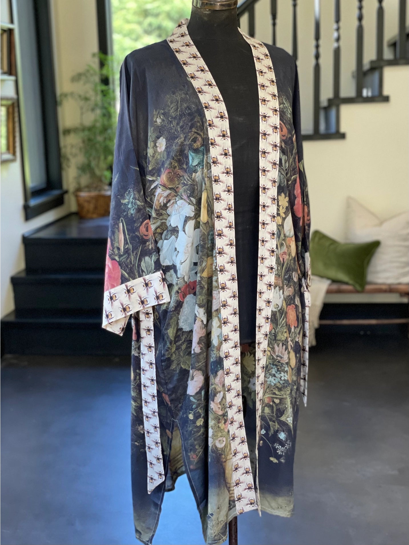 Market of Stars - I Dream in Flowers Bamboo Duster Kimono Robe