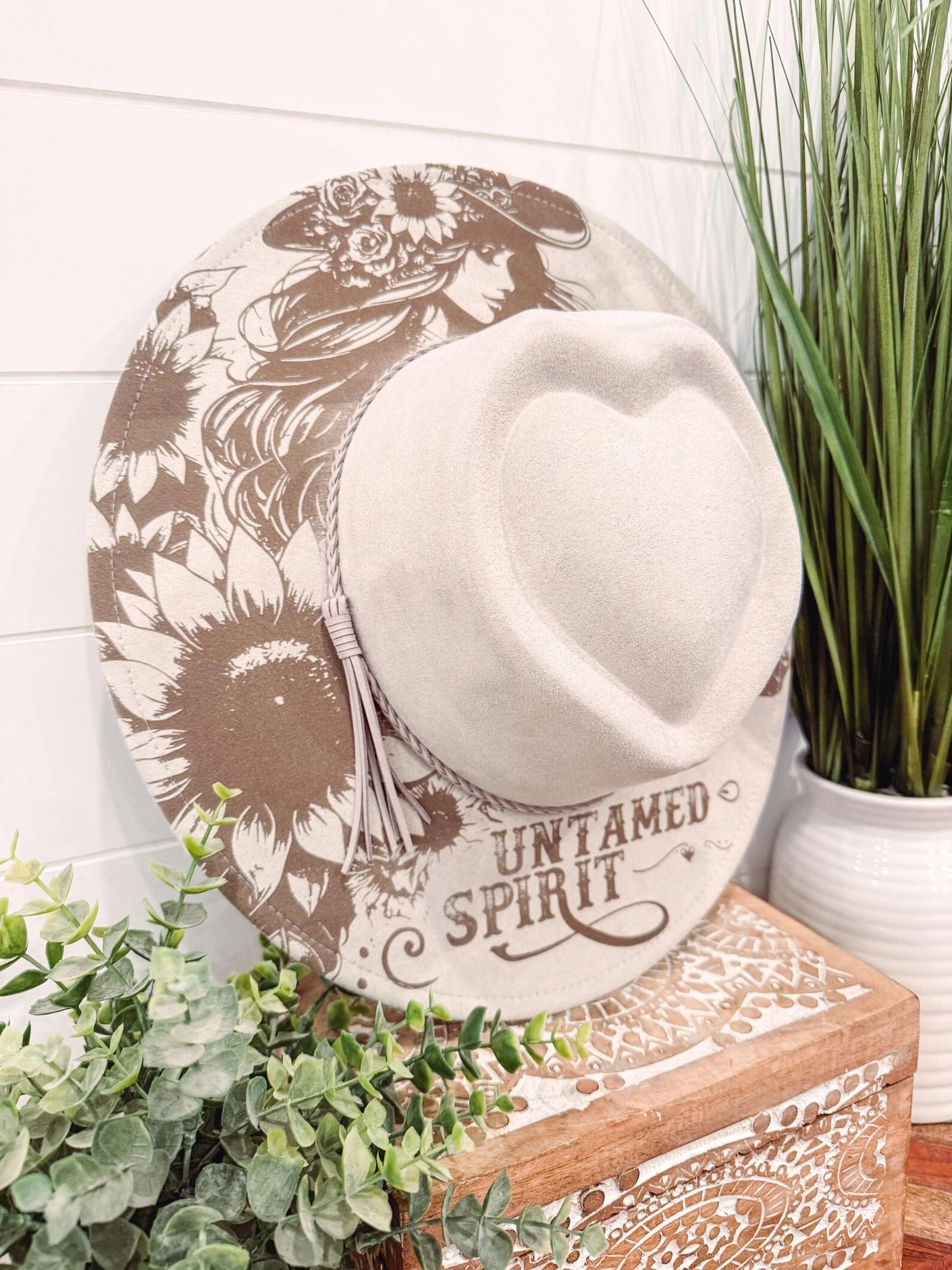 Untamed Spirit Engraved Heart Hat, Floral Engraved Cowboy Hat, Burned Fedora, Engraved Suede Hat, Boho Hat, Vegan Suede Cowboy Hat, Women's Cowboy Hat