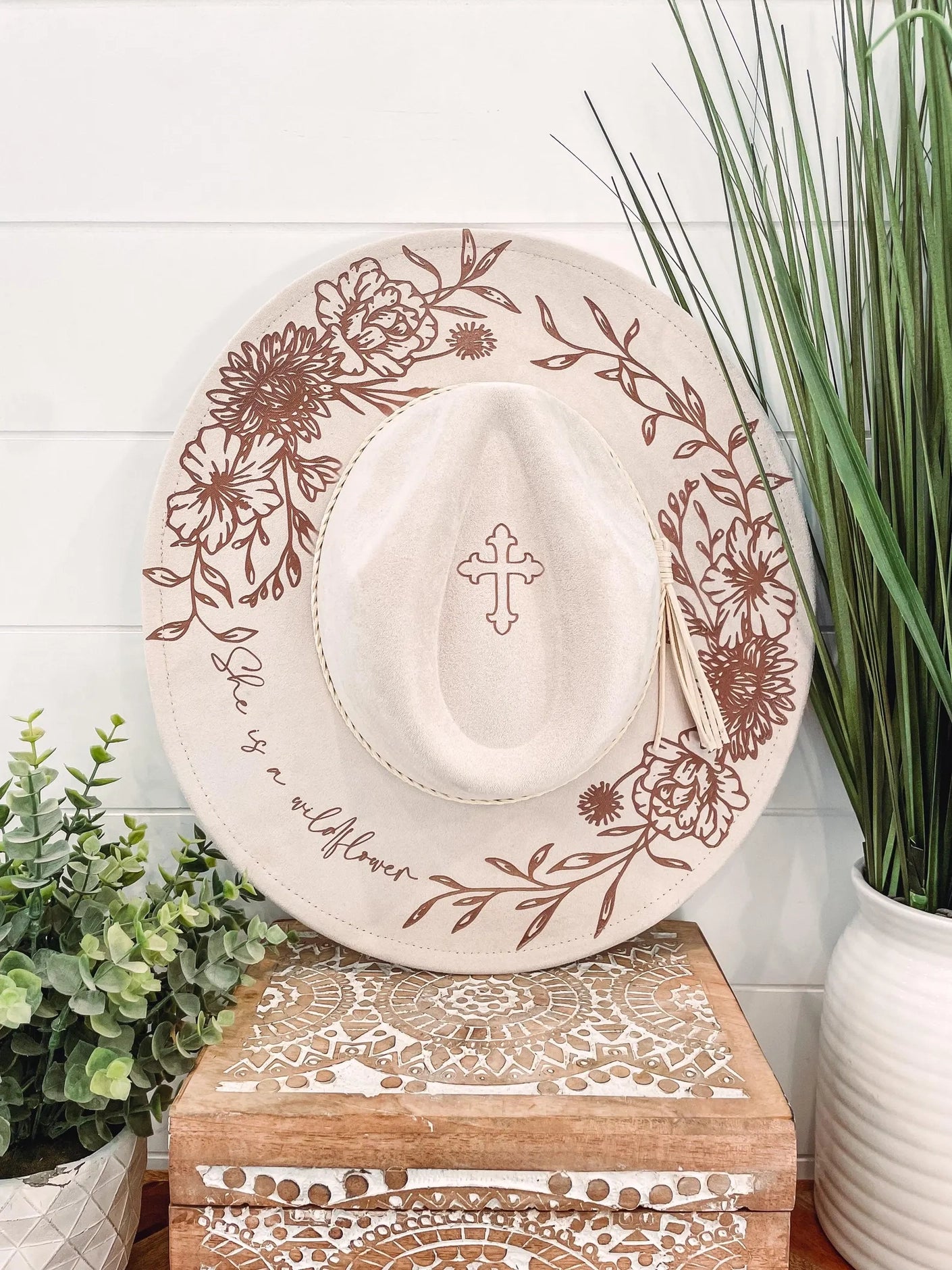 She Is A Wildflower Floral Burned Hat, Floral Engraved Cowboy Hat, Sunflower Hat, Sunflower Burned Fedora, Engraved Suede Hat, Boho Hat, Vegan Suede