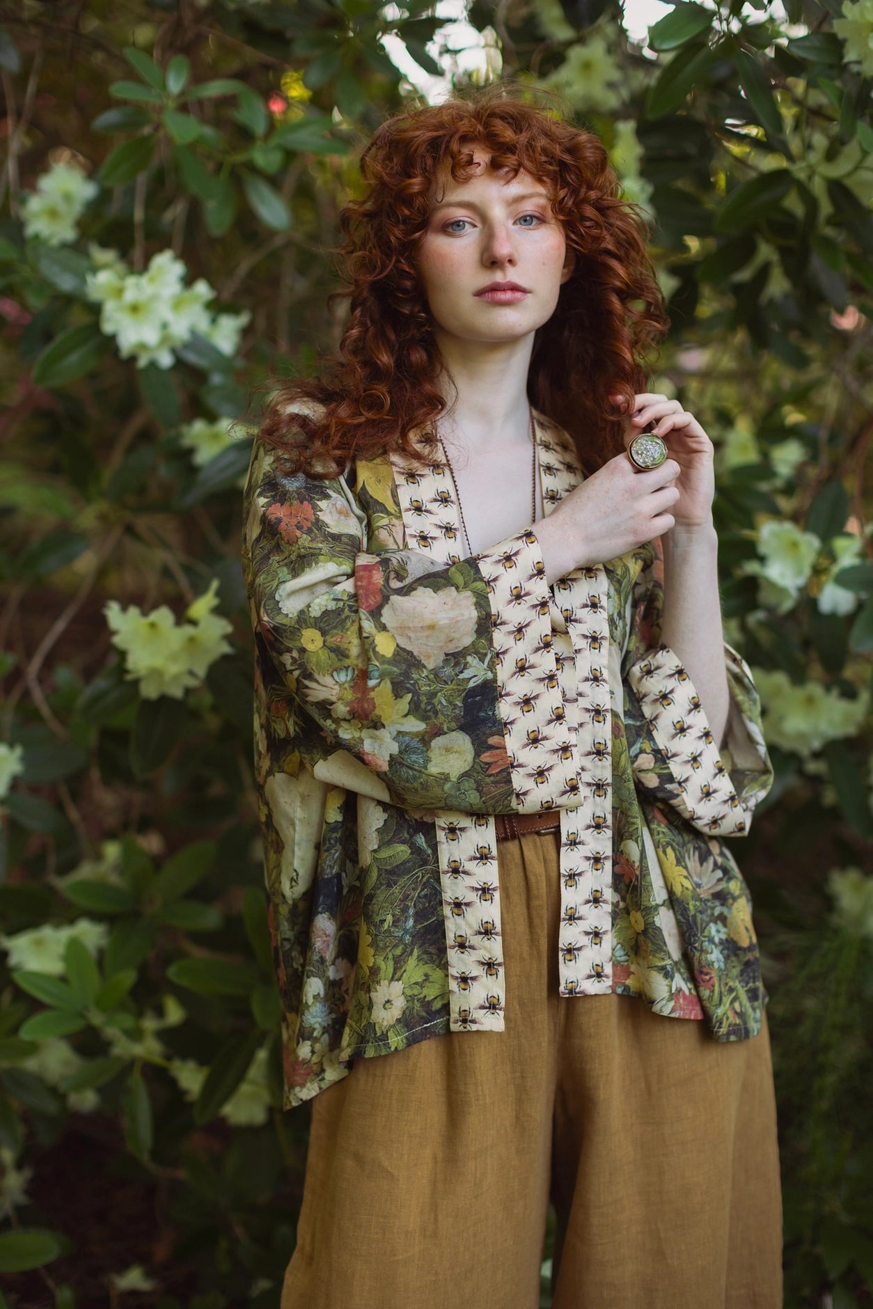 I Dream in Flowers Pixie Duster Cropped Kimono w/ Bees