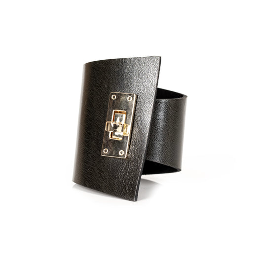 The Crisp Tear Leather Cuff Bracelet