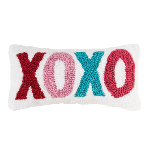 Valentine's Day Colorful XOXO Hook Throw Pillow